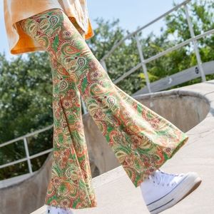 Natural Life Paisley Leggings